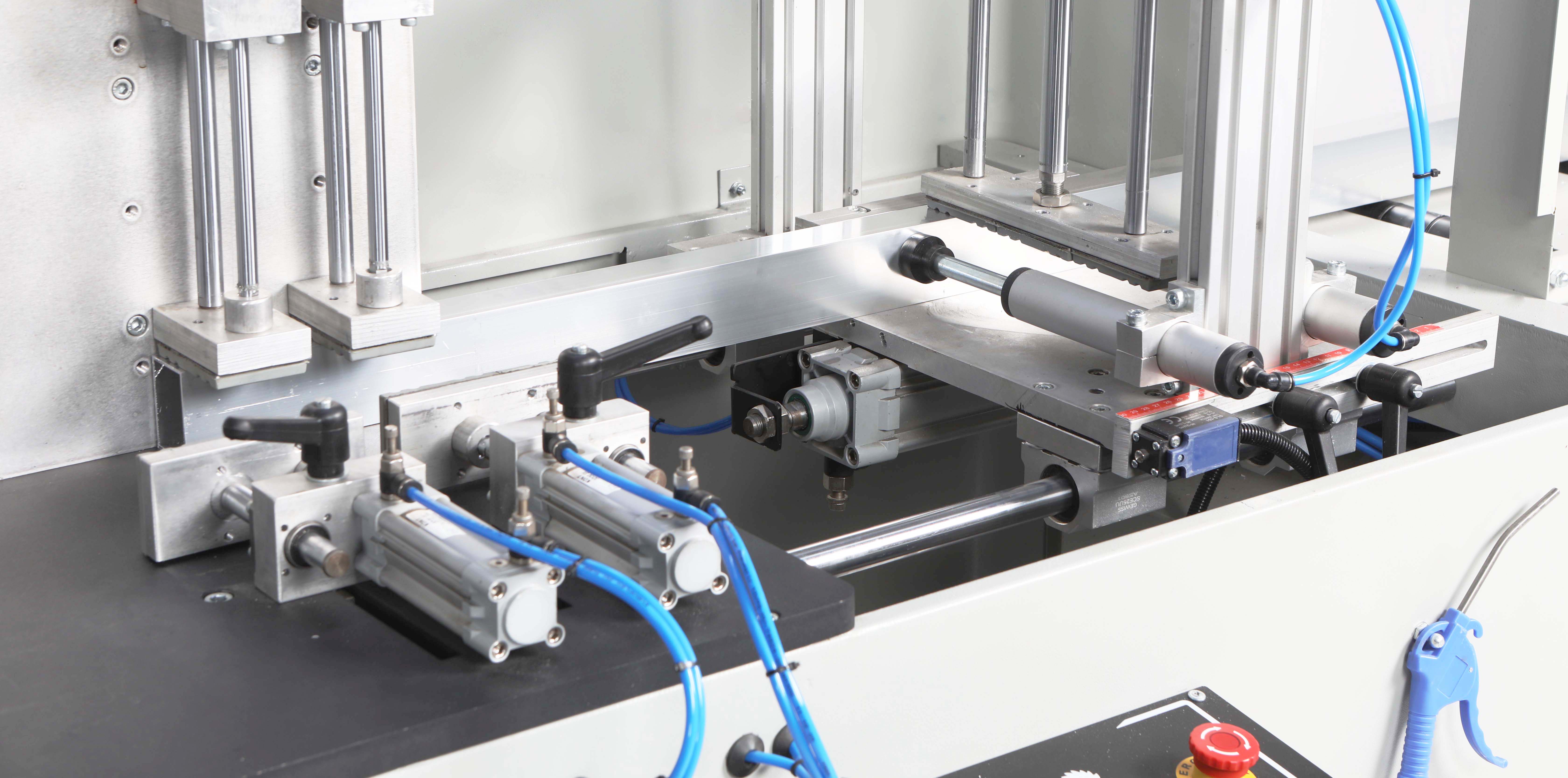 OST-46T ALUMINUM WEDGE CUTTING MACHINE(⌀600MM SAW)