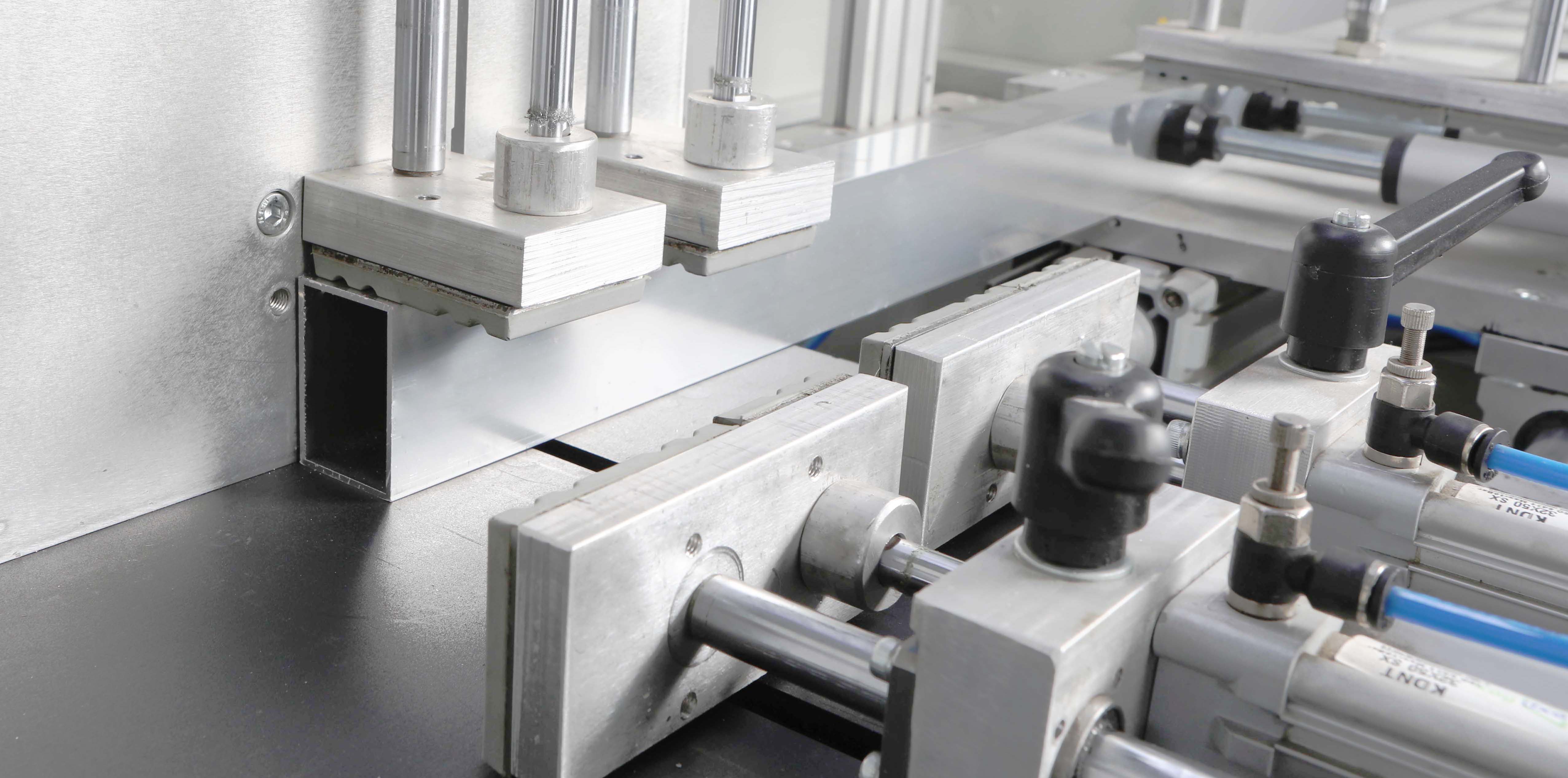 OST-46T ALUMINUM WEDGE CUTTING MACHINE(⌀600MM SAW)